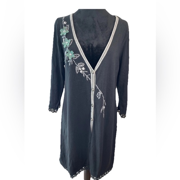 🆕Vintage Glam exclusive collection NWT M/L Black Cardigan Floral appliqué embroi - Picture 1 of 13
